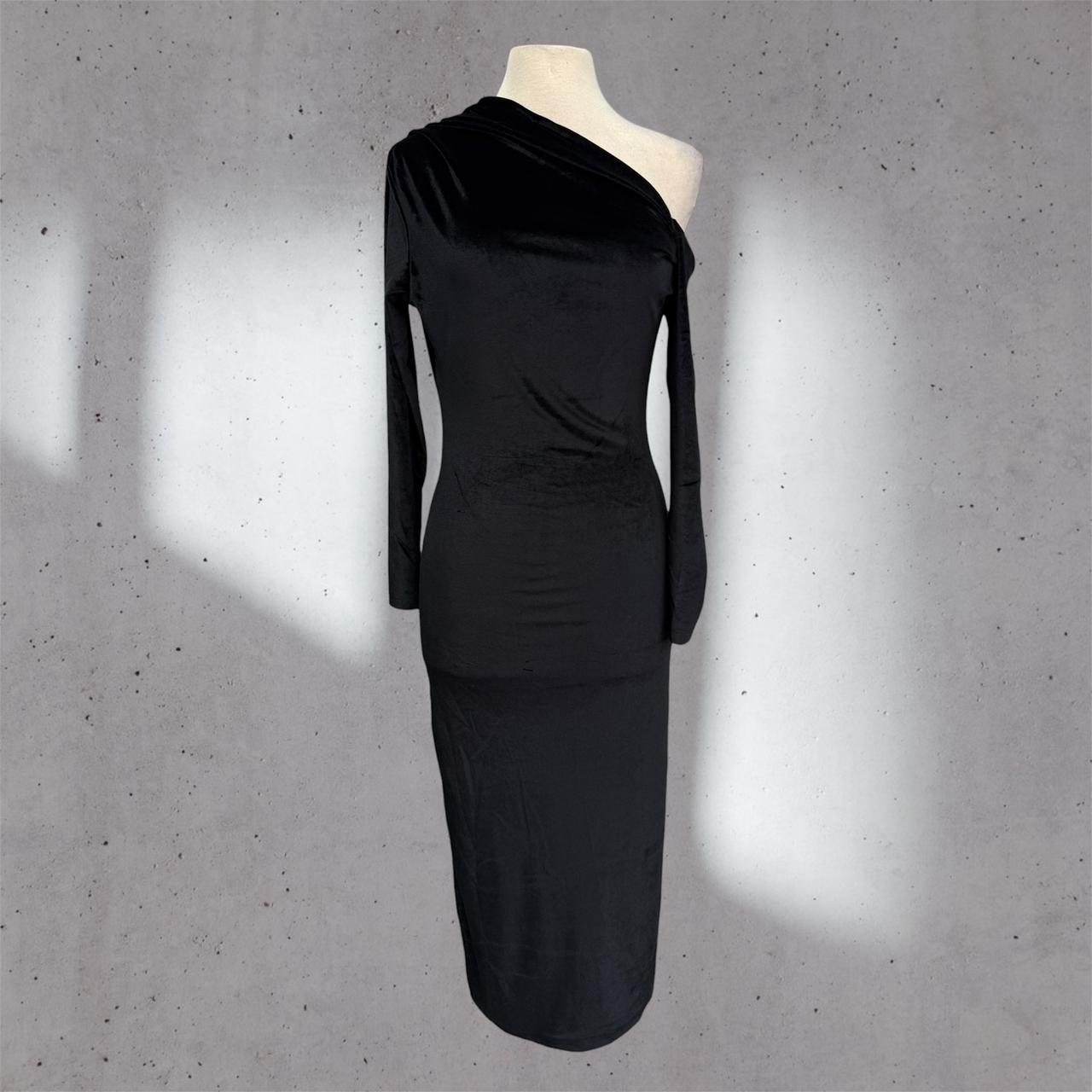 Classy velvet dress