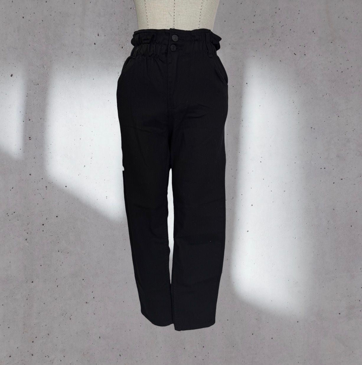 black jeans straight leg