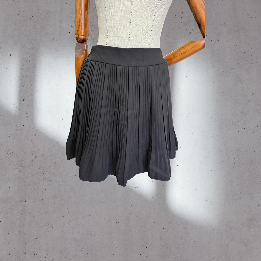 High waisted mini skirt