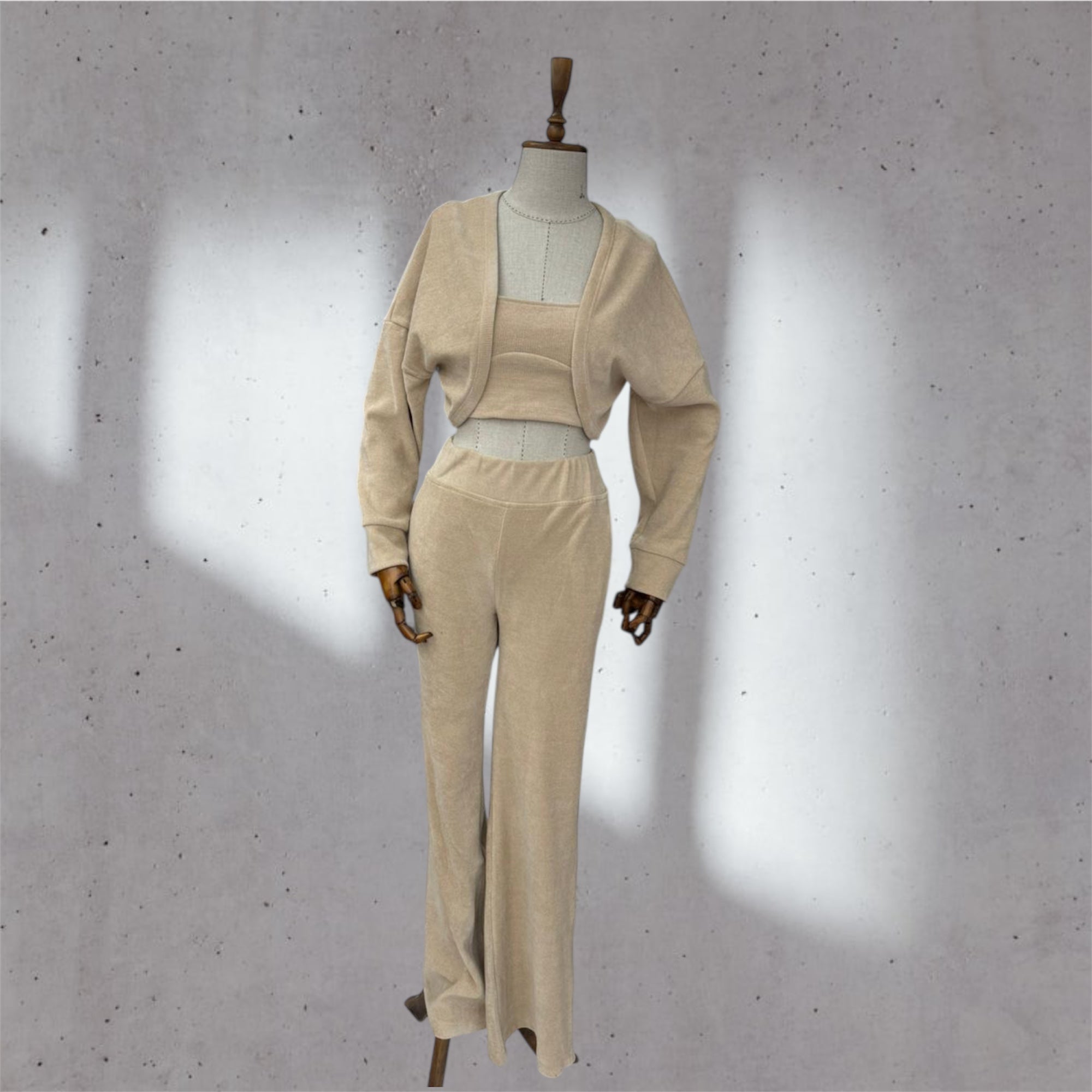 Set 3 pieces (pants , crop top, jacket)