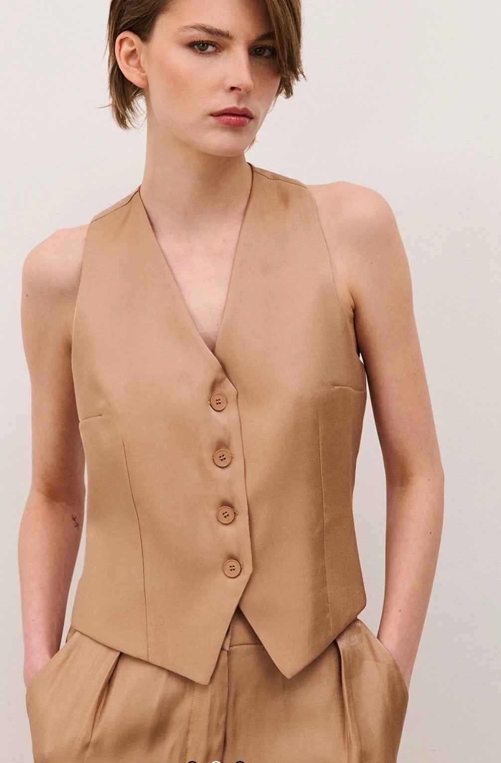Vest 6